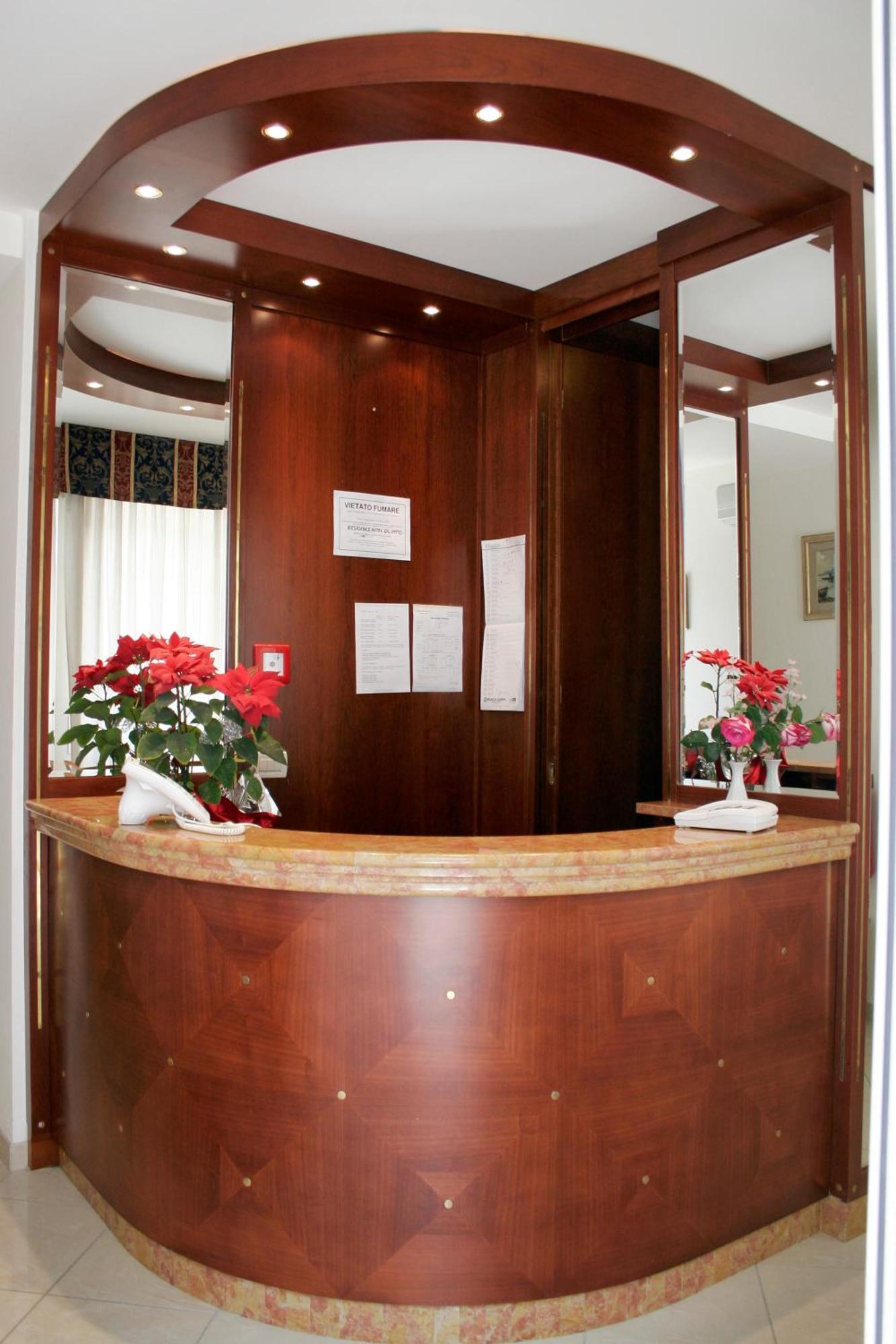 Residence Olimpo Rimini Kültér fotó