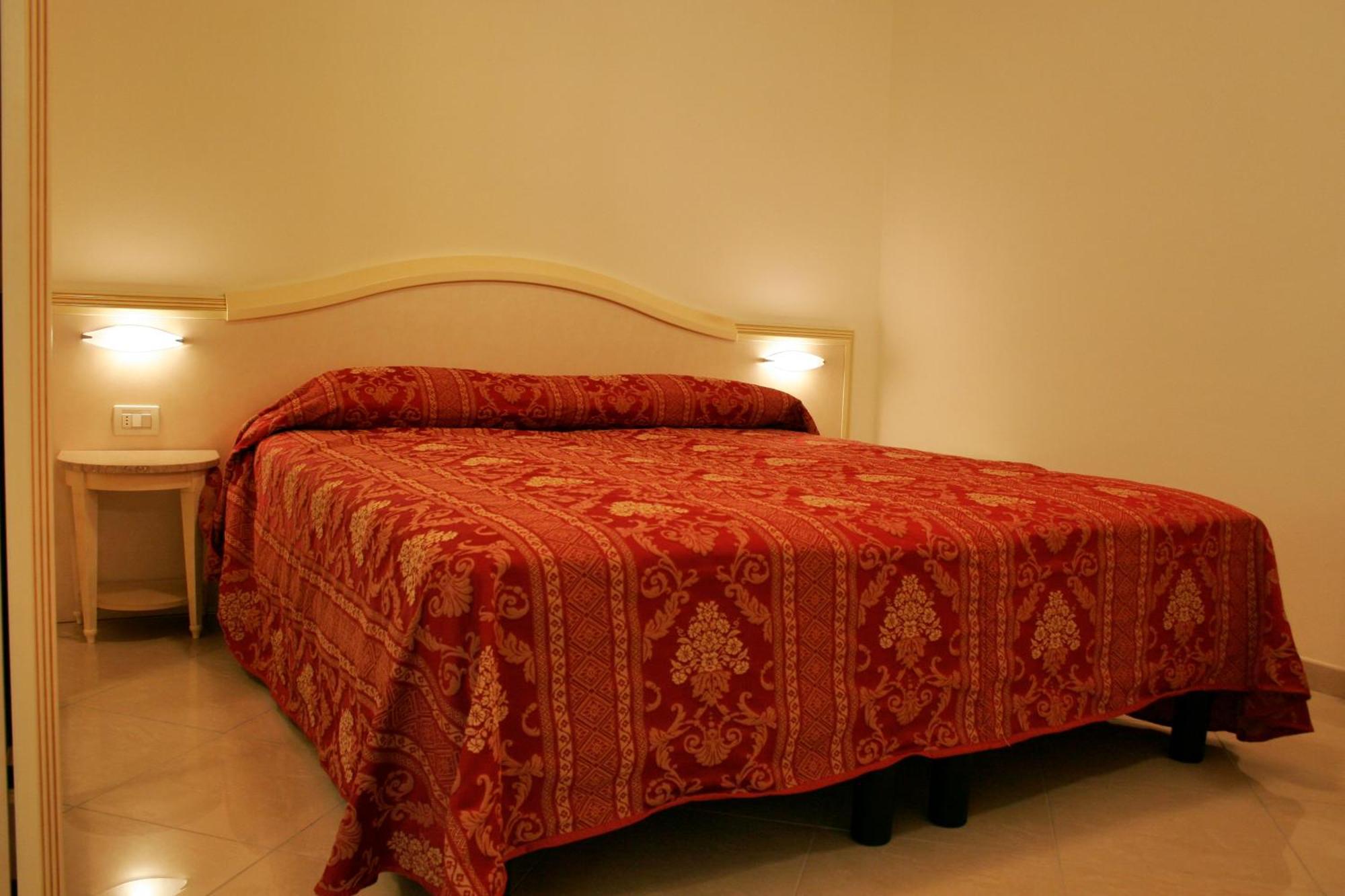 Residence Olimpo Rimini Kültér fotó